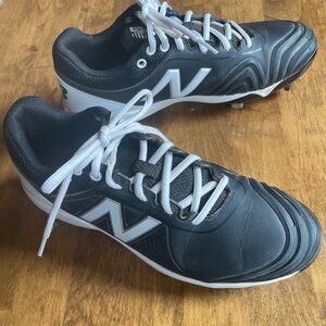 New Balance Women’s Softball Cleats